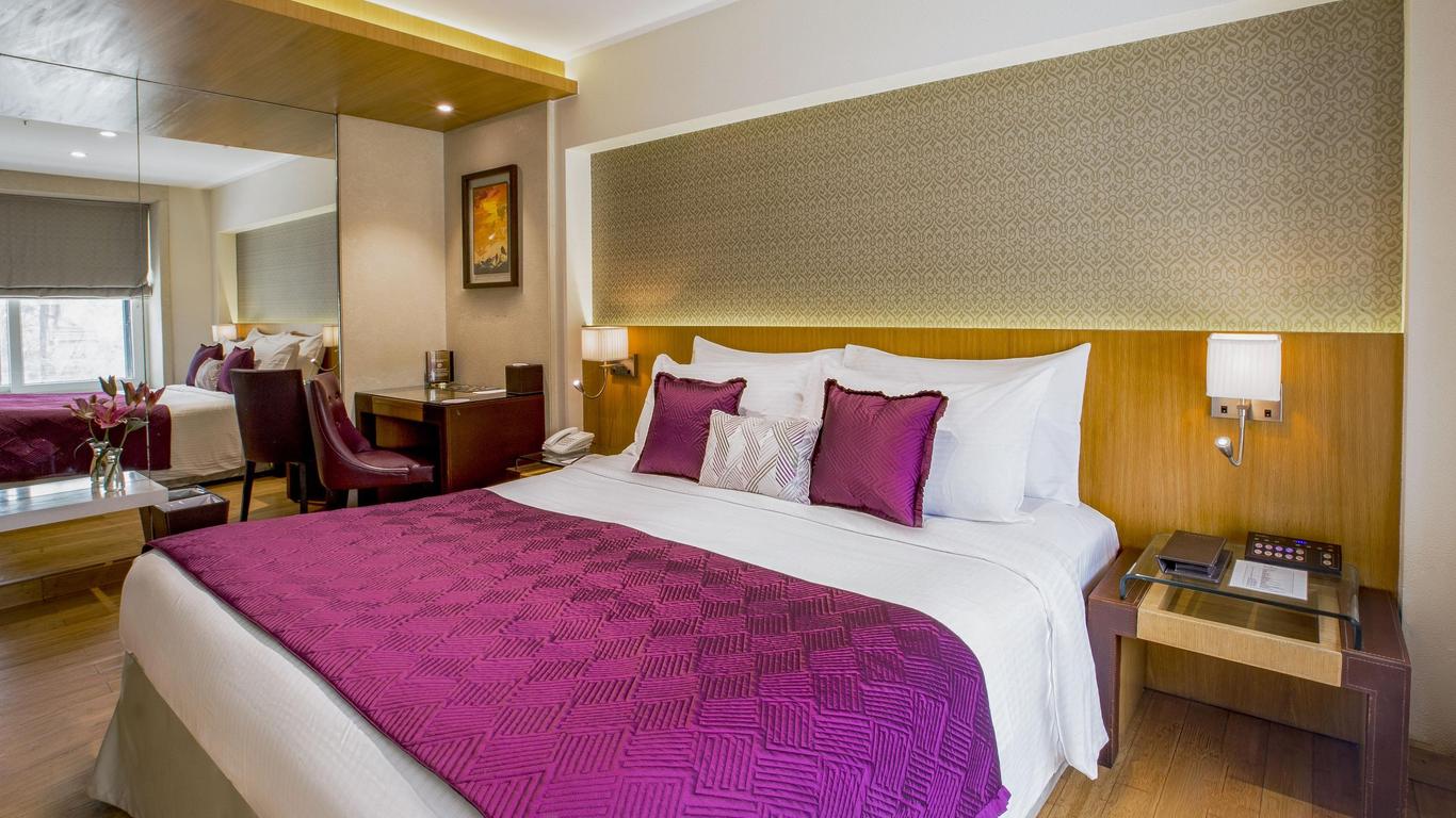 Hotel Bawa Continental