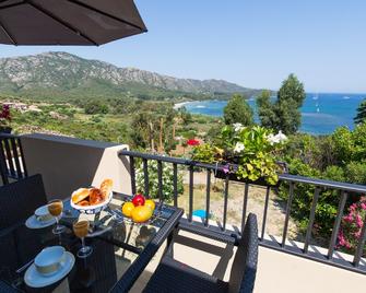 New apartment with magnificent view of Roya beach- PROMO October November - Saint-Florent - Balcon
