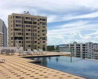 Nova Ocean Condo 504 - Pattaya - Piscina