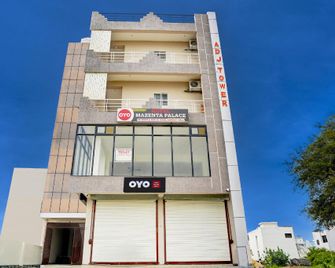 Super Hotel O Mazenta Palace - Bhópál - Budova
