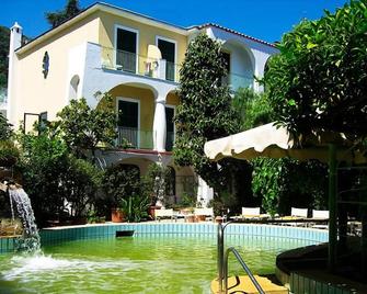 Hotel Villa Ciccio - Ischia - Pool