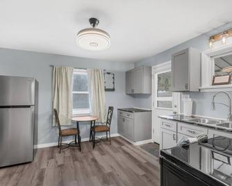 Peaceful 5br Home: Lake Access & Work Space - Mercer - Kuchyň