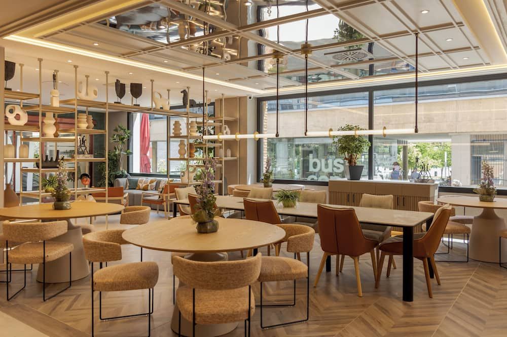 Ilunion Romareda thumbnail 3