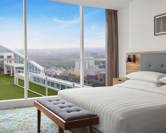 فيرفيلد باي ماريوت سورابايا - سورابايا - غرفة نوم