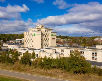 Holiday Inn Boston-Dedham Htl & Conf Ctr By IHG - Dedham - Gebäude