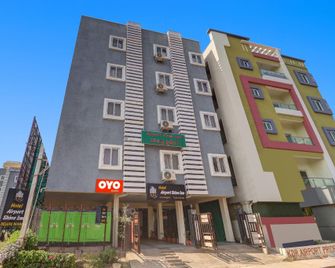 Hotel Airport Shine Inn - Shamshabad - Edificio