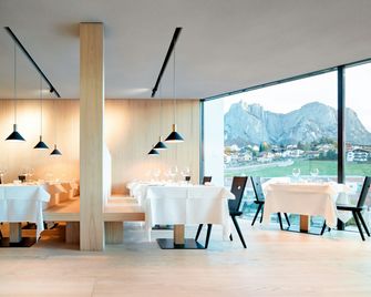 Schgaguler Hotel, a Member of Design Hotels - Castelrotto - Restaurant