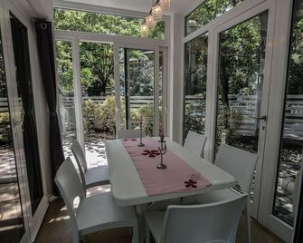 Elegant apartment very close to the sea and the center - Cervia - Restaurant