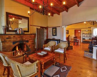 Olive Grove Guest Farm - Beaufort West - Living room