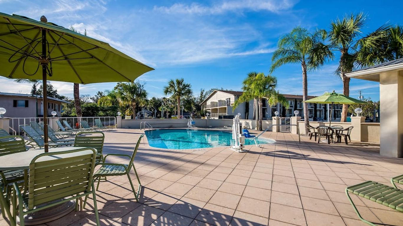 بادليتيل ووترفرونت لودج، ترايدمارك كوليكشن باي ويندام