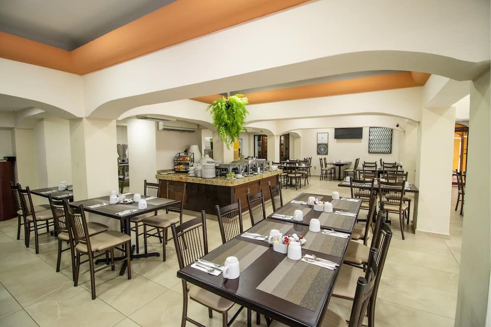 Howard Johnson by Wyndham Veracruz - ורה קרוז - מסעדה