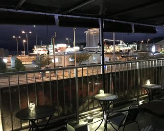 Uno Port Inn - Tamano - Balcony