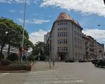Max Berg Hostel - Wroclaw - Toà nhà