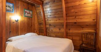 Cusheon Lake Resort - Vesuvius - Bedroom