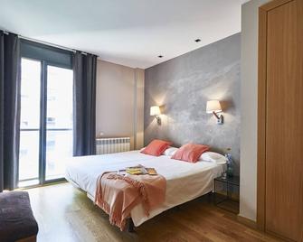 Ainb Sagrada Familia Apartments - Barcelona - Habitación