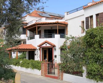 Hotel Mary - Marathokampos - Gebäude