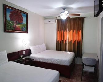 Hotel Samana Spring - Samaná - Schlafzimmer
