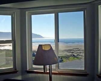 Anchor Beach Inn - Crescent City - Habitació