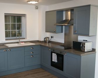 Private Hot Tub Room - Yarm - Küche