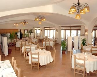 Le Tre Querce - San Teodoro - Nhà hàng