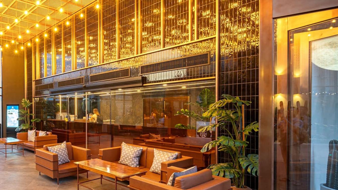 بستون باتايا - SHA Plus Certified