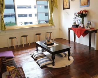 Eb2 Hostel - Kota Kinabalu - Living room