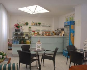 Residence Hotel Club House - Cattolica - Restaurante