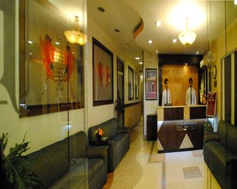 Hotel Doon Castle - Dehradun - Recepción