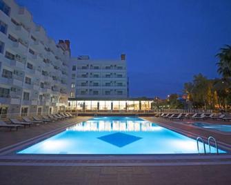 Ayma Beach Resort - Kusadasi - Pool