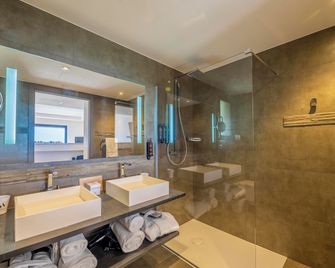 Hôtel Version Maquis Santa Manza - Bonifacio - Baño