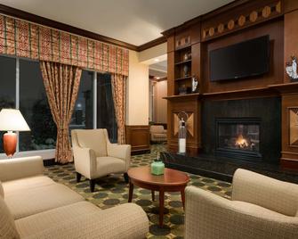 Hilton Garden Inn Toronto/Vaughan - Vaughan - Living room