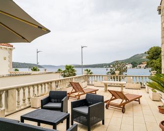 House Davor - Slano - Balcón