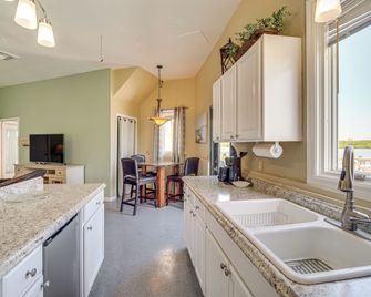 Beach Access & Resort Amenities: Jensen Beach Home - Jensen Beach