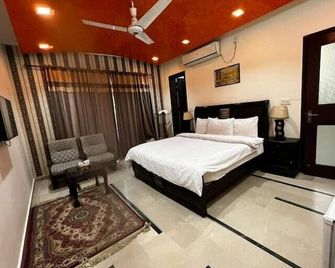 Galaxy Residency Family Guest House - Karachi
