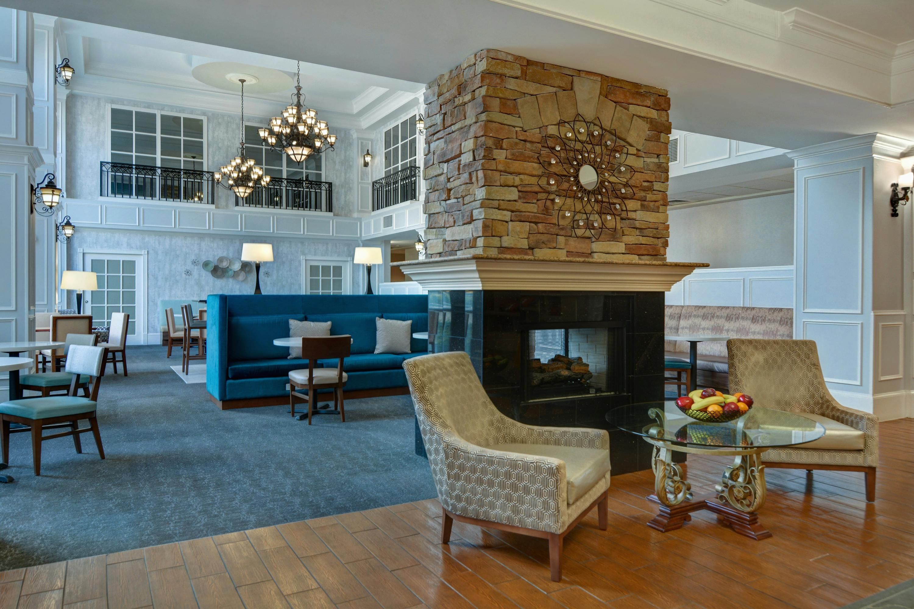 Hampton Inn & Suites Birmingham-Hoover-Galleria - Hoover - Area lounge