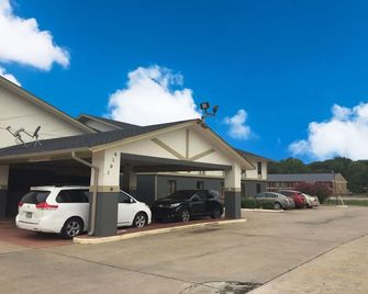 Briarwood Inn - Pine Bluff