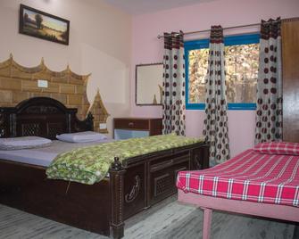Hotel Golden Crown - Rishikesh - Habitación