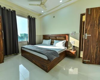 Royal Inn - Jammu - Building