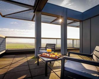 Ramada by Wyndham Amsterdam Airport Schiphol - Badhoevedorp - Balkon