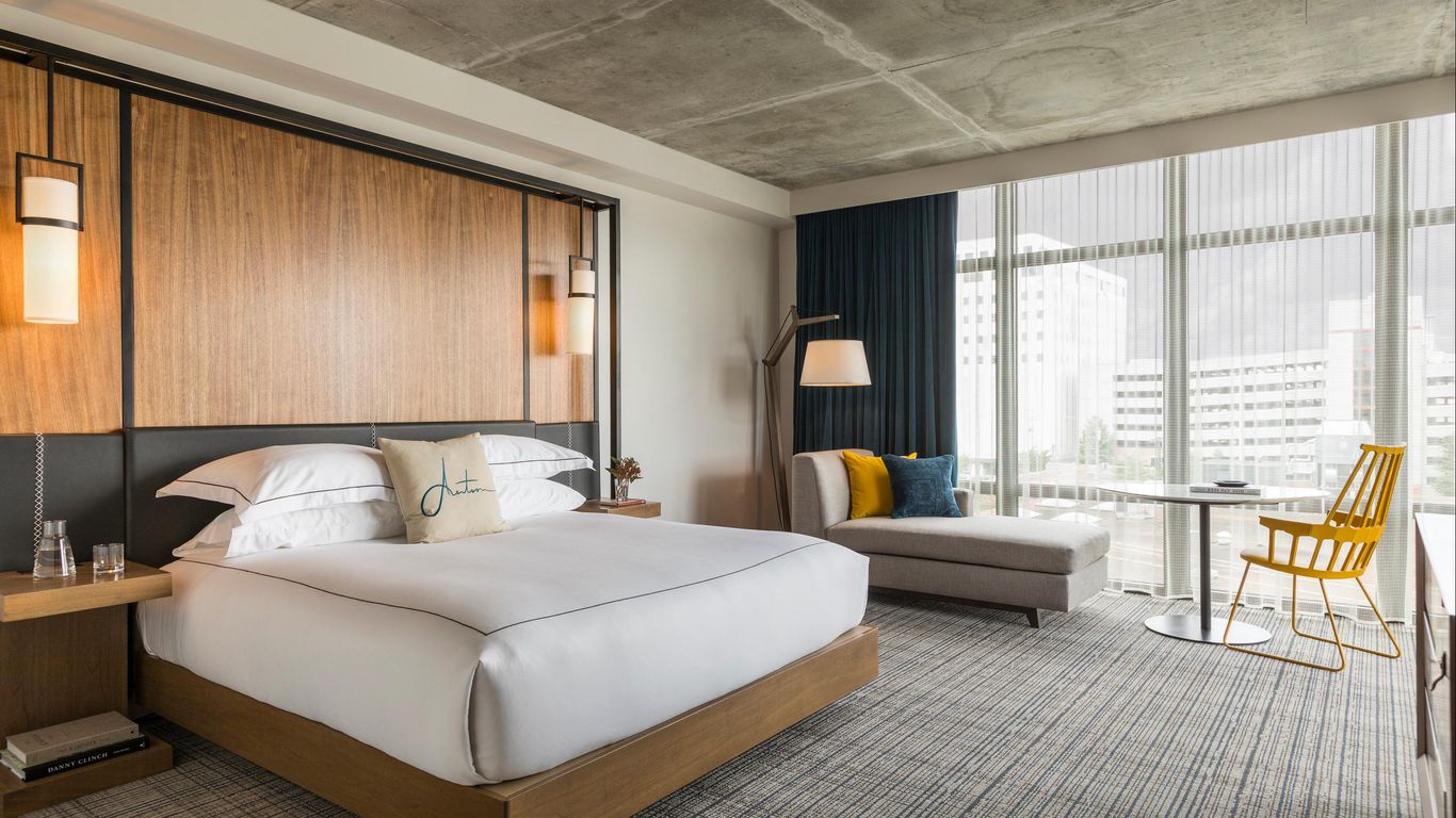 كيمبتون أيرتسون هوتل باي آيتش جي