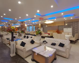Royaute Luxury Hotel Sialkot - Siālkot - Lobby