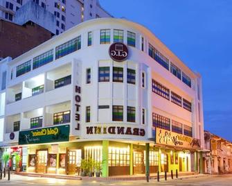 Grand Inn - Penang Road - George Town - Building