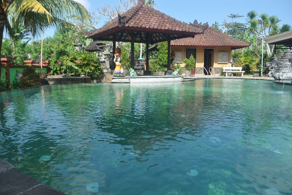 Dewi Sinta Hotel and Restaurant