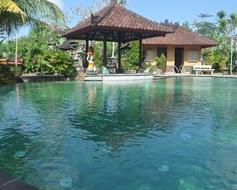 Dewi Sinta Hotel and Restaurant - Tabanan - Pool