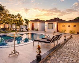 Jangal Resort - Sikar Road Jaipur - Jaipur - Bể bơi