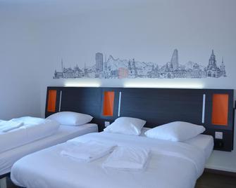 easyHotel Zürich West - Zurich - Bedroom