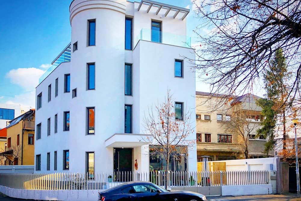 Pergola Boutique Hotel - בוקרשט - בניין