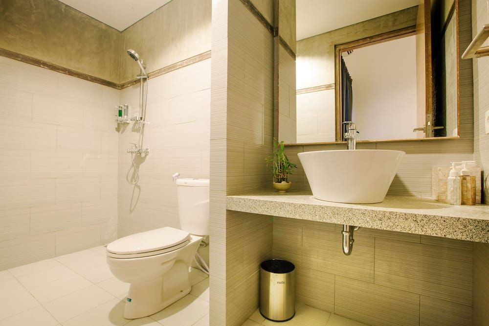 Lokal Bali Hostel - Kuta - Banheiro