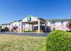 Quality Inn Junction City near Fort Riley - Junction City - Κτίριο