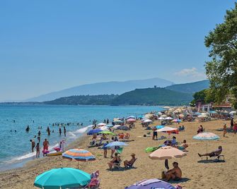 Dafni Plus Hotel - Leptokarya - Plage